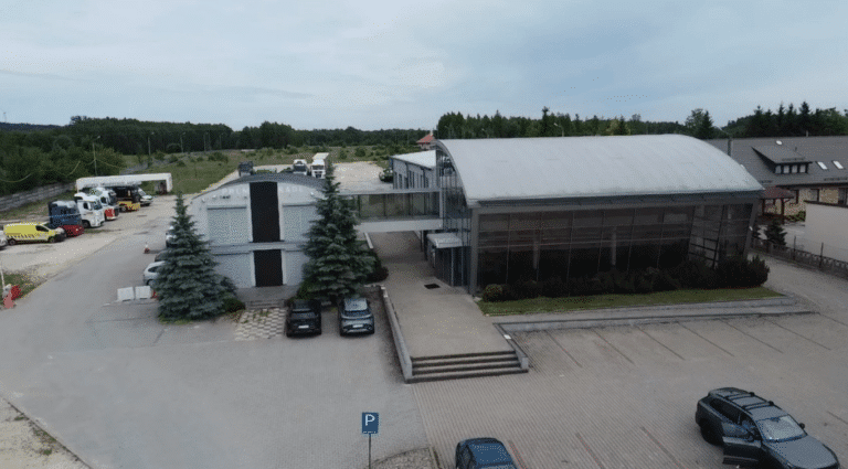 Kozenin obiekt warsztatowo - biurowy