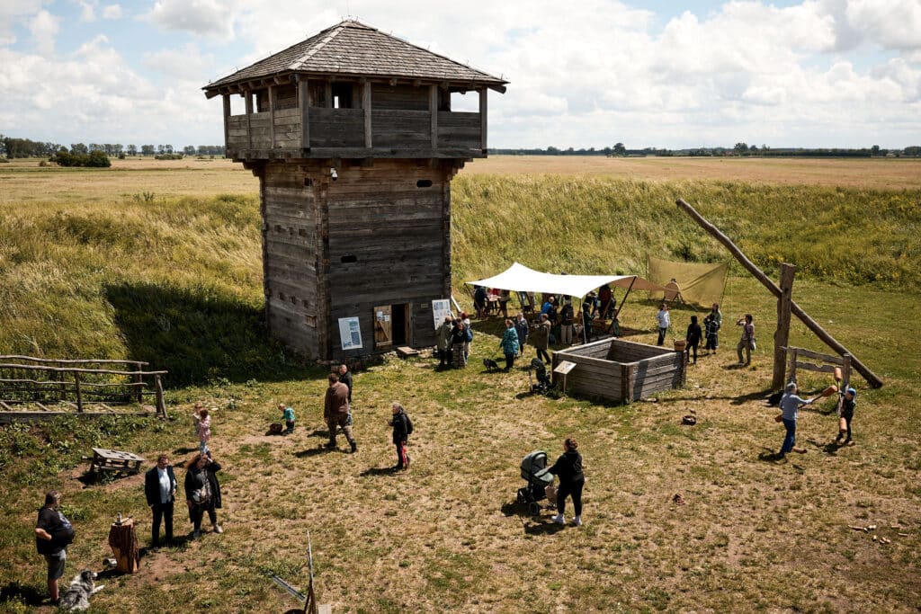 Historyczny piknik w Tumie