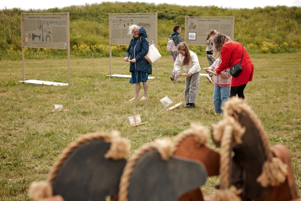 Historyczny piknik w Tumie