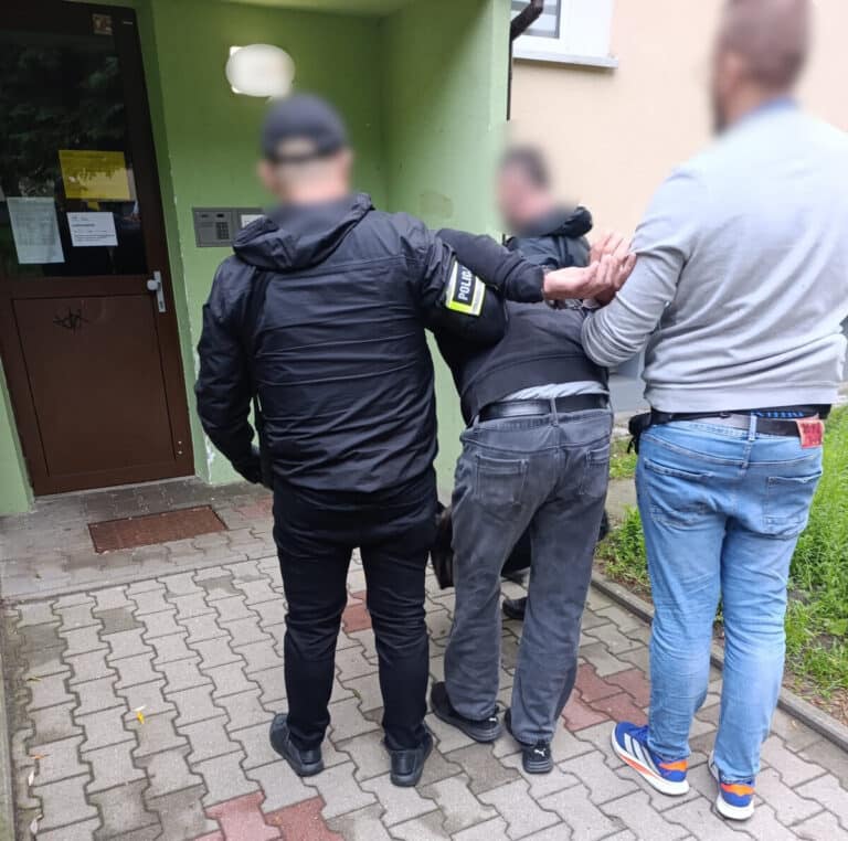48latek strzelał do kobiety z wiatrówki